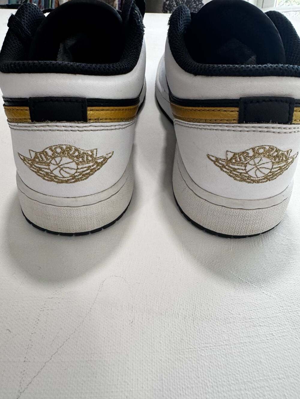 Air Jordan 1 Low 'White Metallic Gold-Black' Sneakers